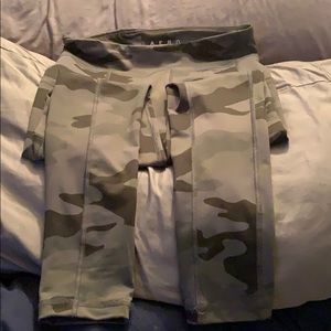 Aero small camo leggings